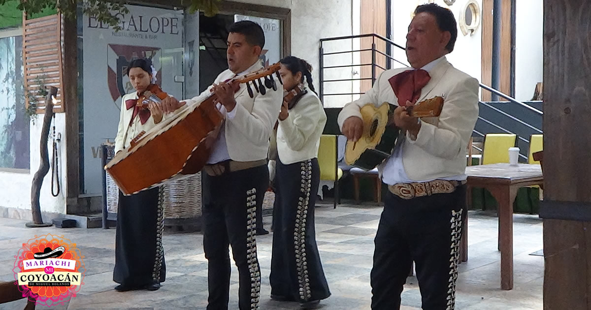 mariachis en Coacalco